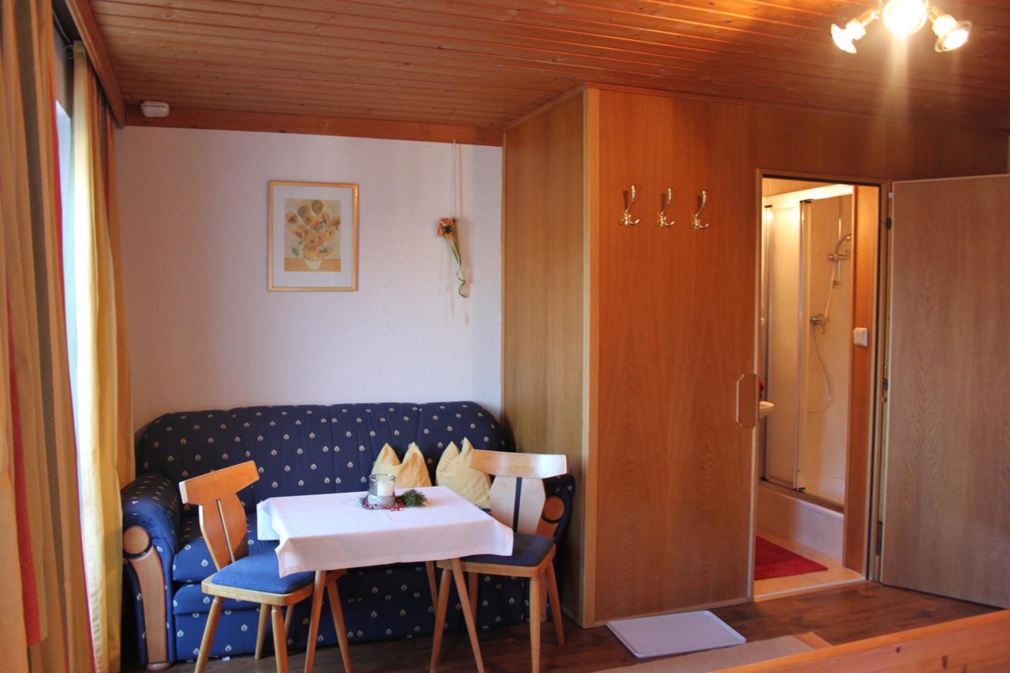 Huettschmiedhof Villa Kössen Kamer foto