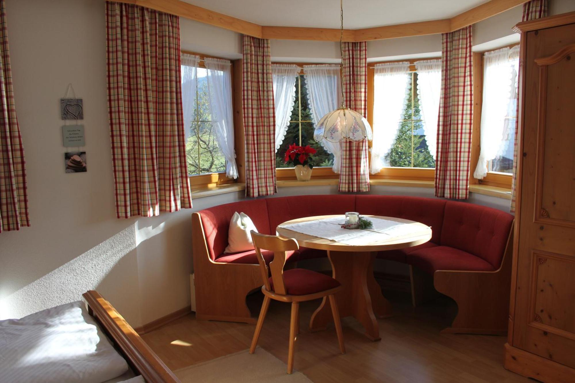 Huettschmiedhof Villa Kössen Kamer foto