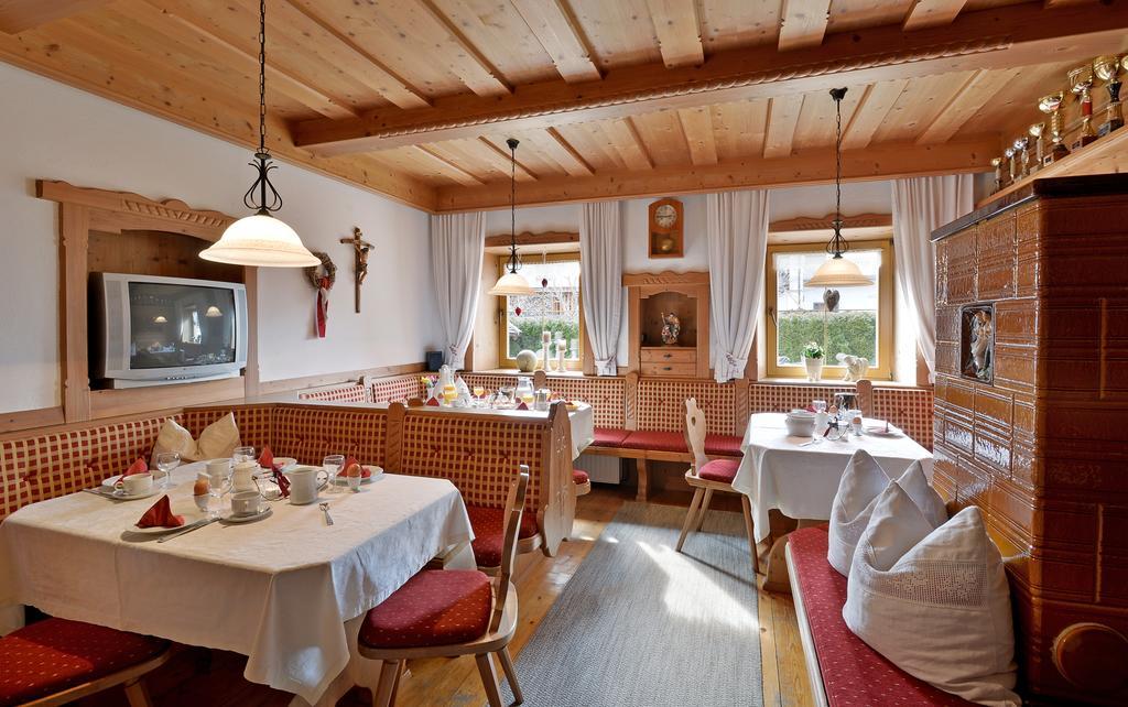 Huettschmiedhof Villa Kössen Kamer foto